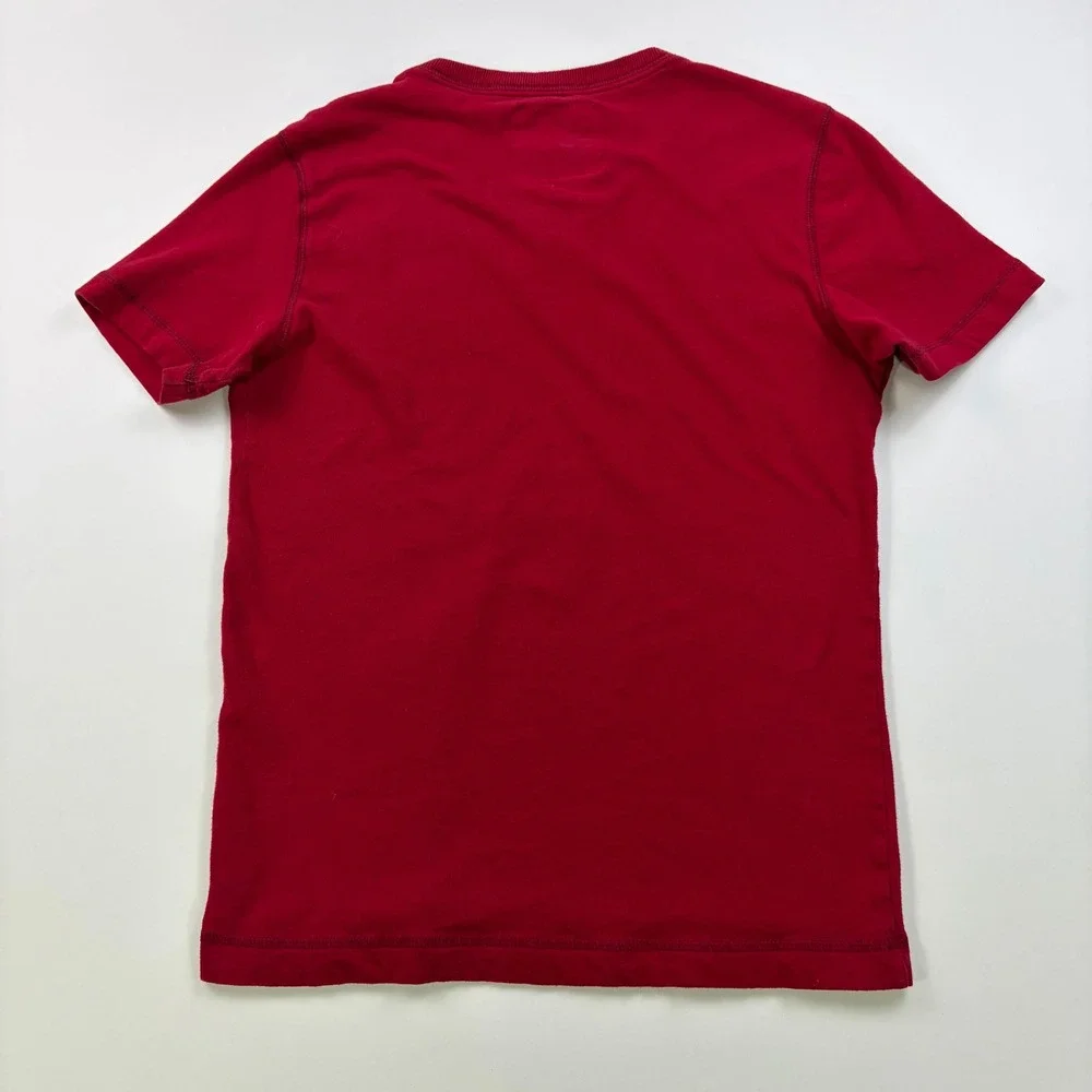 Y2K Aeropostale V-Neck Graphic T-Shirt Mens XS Red Aero NY Applique Cotton Tee